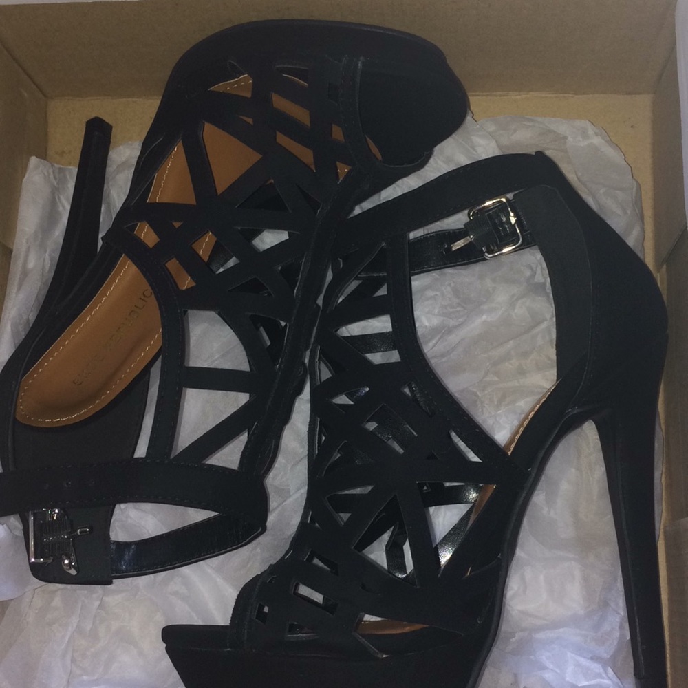 Style: Nani & leather black design